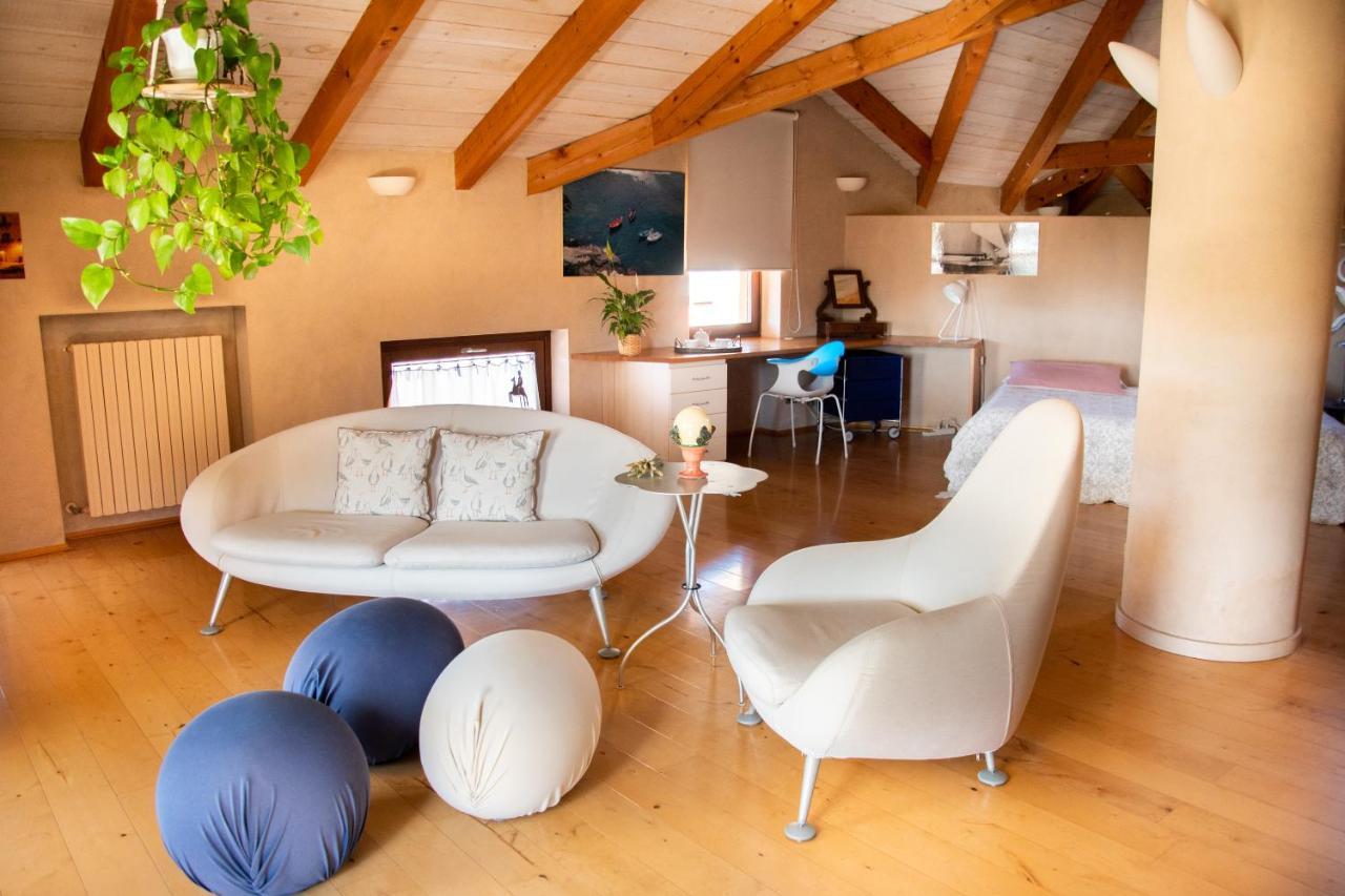 Il Gomitolo Bed & Breakfast Биела Екстериор снимка