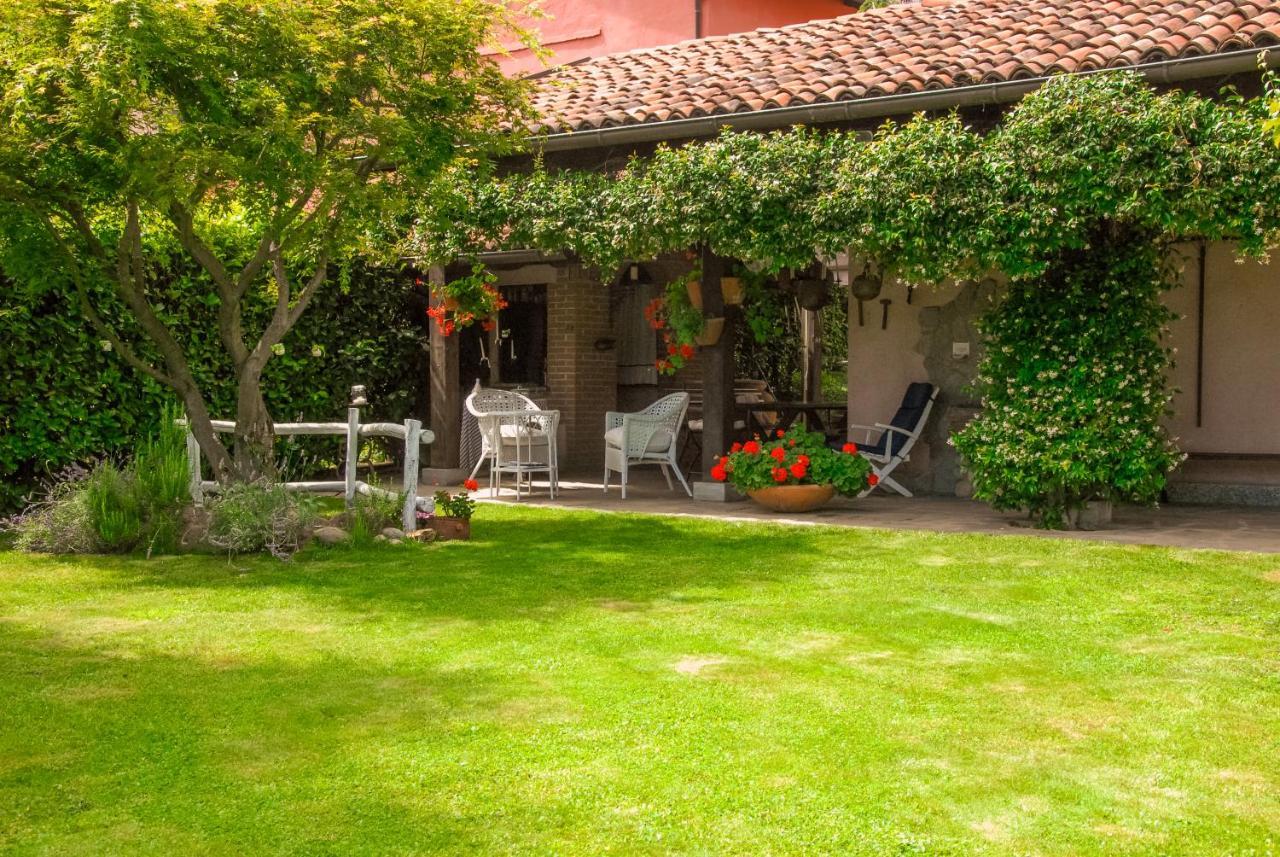 Il Gomitolo Bed & Breakfast Биела Екстериор снимка